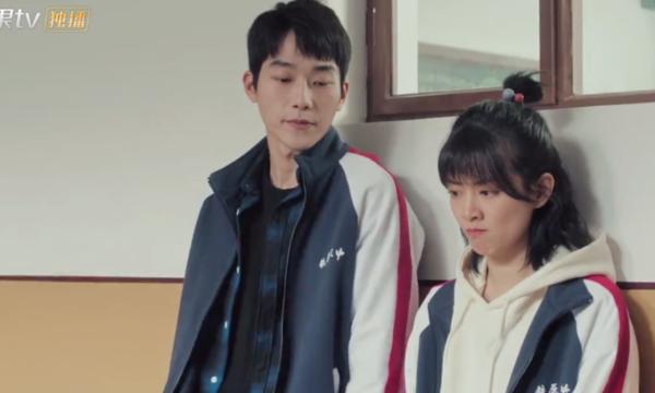 最大牌女团？赌王女儿集合三大豪门千金跳女团舞，这学历身价酸了