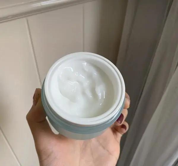 脸上有黄有斑还暗沉怎么办,皮肤暗黄有色斑怎样护肤