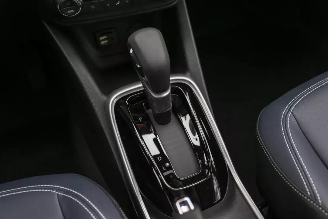 雪佛兰创酷汽车试驾,试驾雪佛兰创酷rs