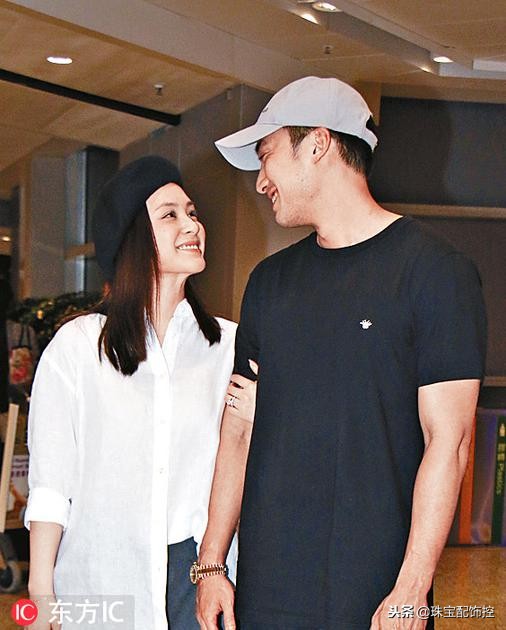 阿娇无名指大钻戒,阿娇的钻石是什么牌子