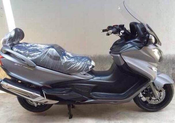 铃木天浪650水冷,铃木天浪burggman650