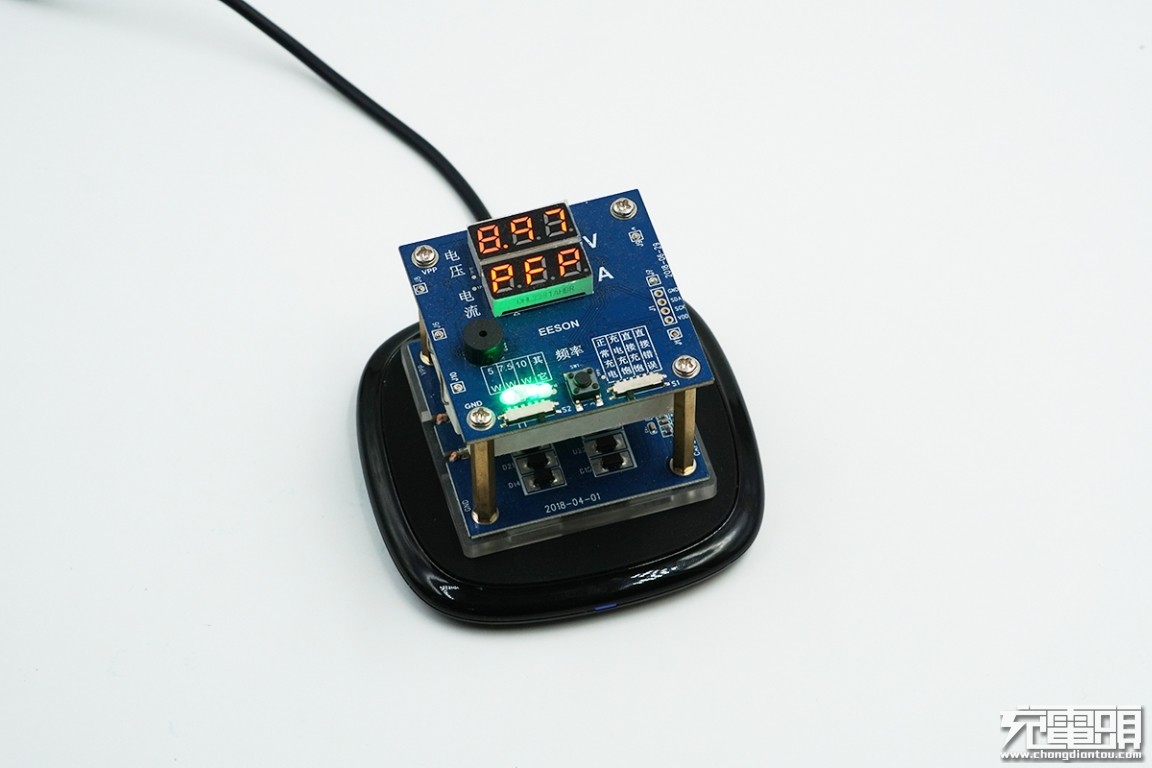 飞利浦到底有没有插排,飞利浦无线车充测评