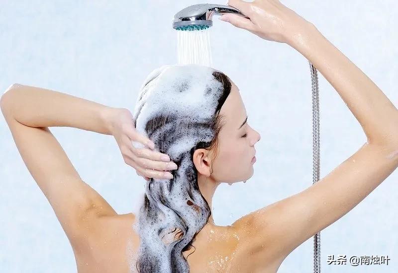 头皮长疙瘩头皮出油用什么洗发水,头皮出油过多推荐做头皮护理吗