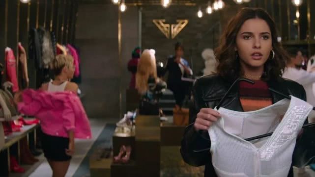 霹雳娇娃10个彩蛋,新版霹雳娇娃彩蛋