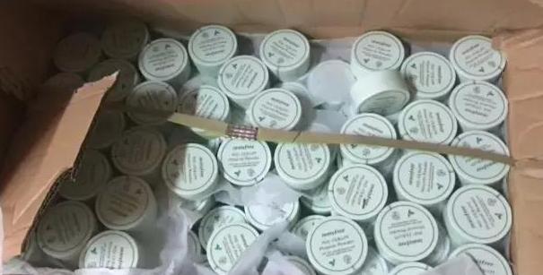 最近韩国化妆品新闻曝光,韩国假化妆品店曝光