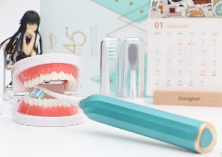 双十一送老师电动牙刷适合吗？健康博主长文推荐