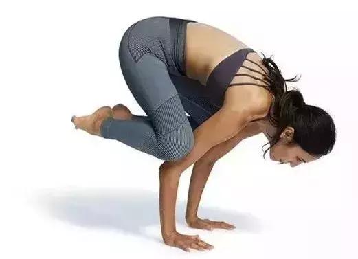 手臂肌肉松弛下垂怎么练图,7招赶走手臂赘肉打造完美手臂