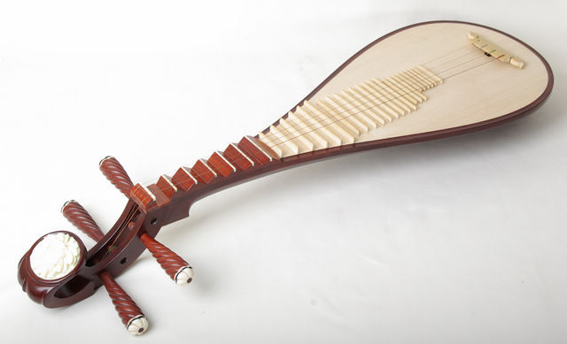 京剧里的乐器有哪些,常用于京剧伴奏的中国拉弦乐器是