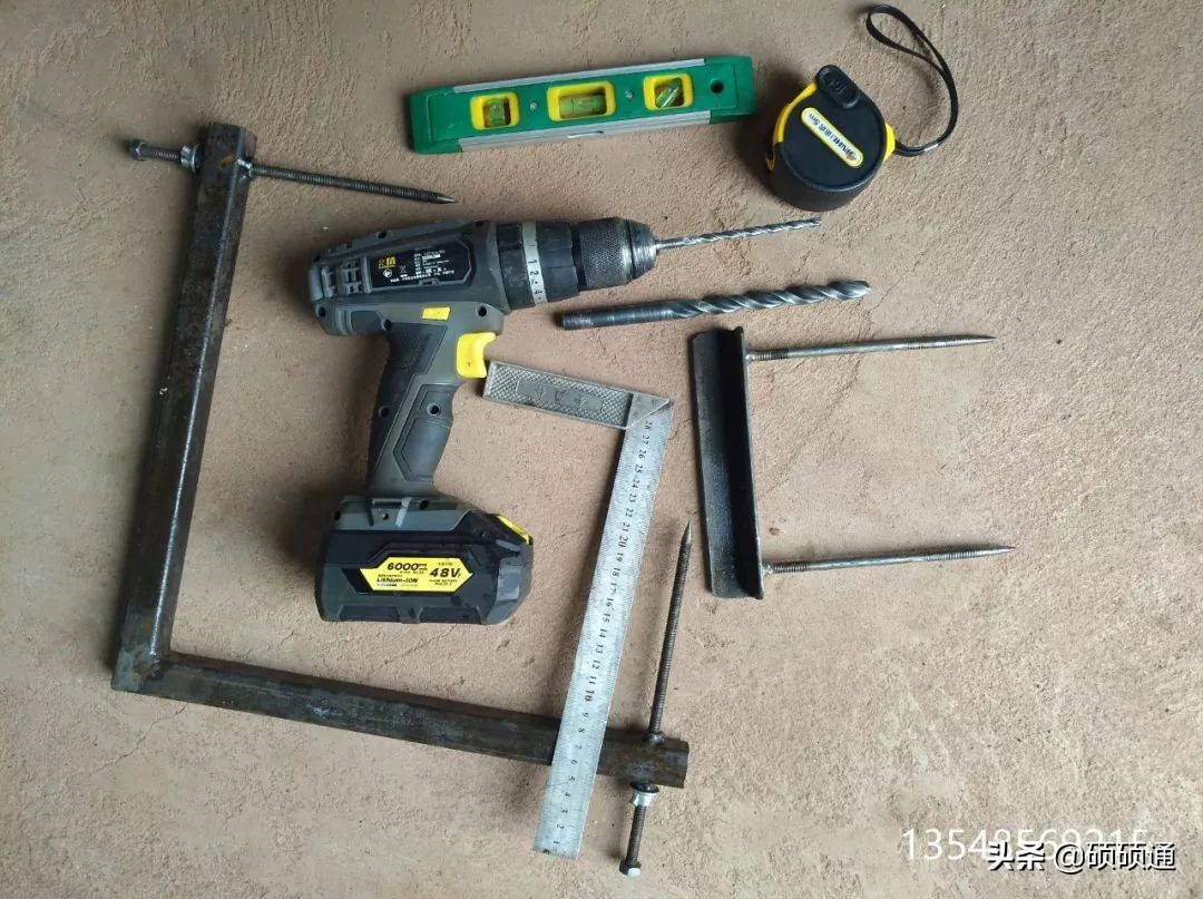 一种新型悬挑架的安装搭设装置,施工现场新型悬挑架