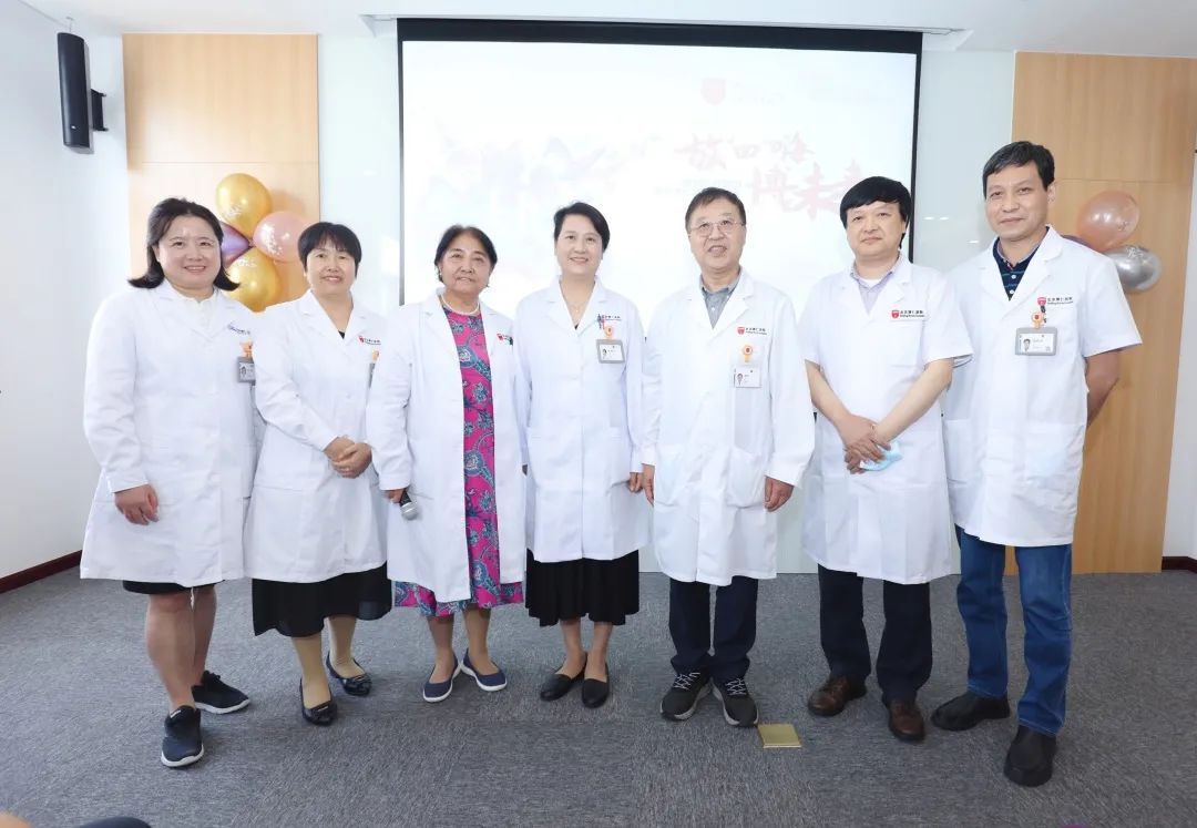 披荆斩“疾”的他们，为战友送上入秋后第一份抗“淋”秘笈