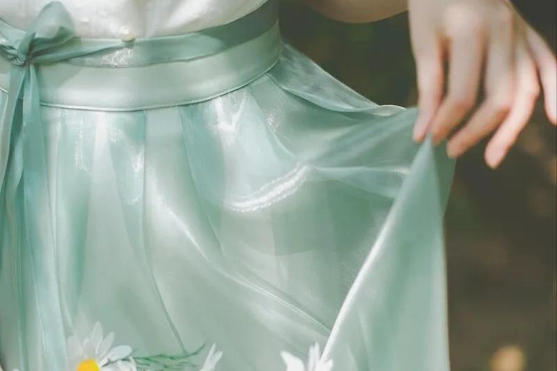 月薪6000元，老婆要我求婚买1万多的钻戒，过分吗？