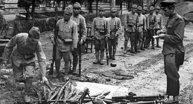 曾克林指挥不如韩先楚,才是降职真正原因,1955年授少将