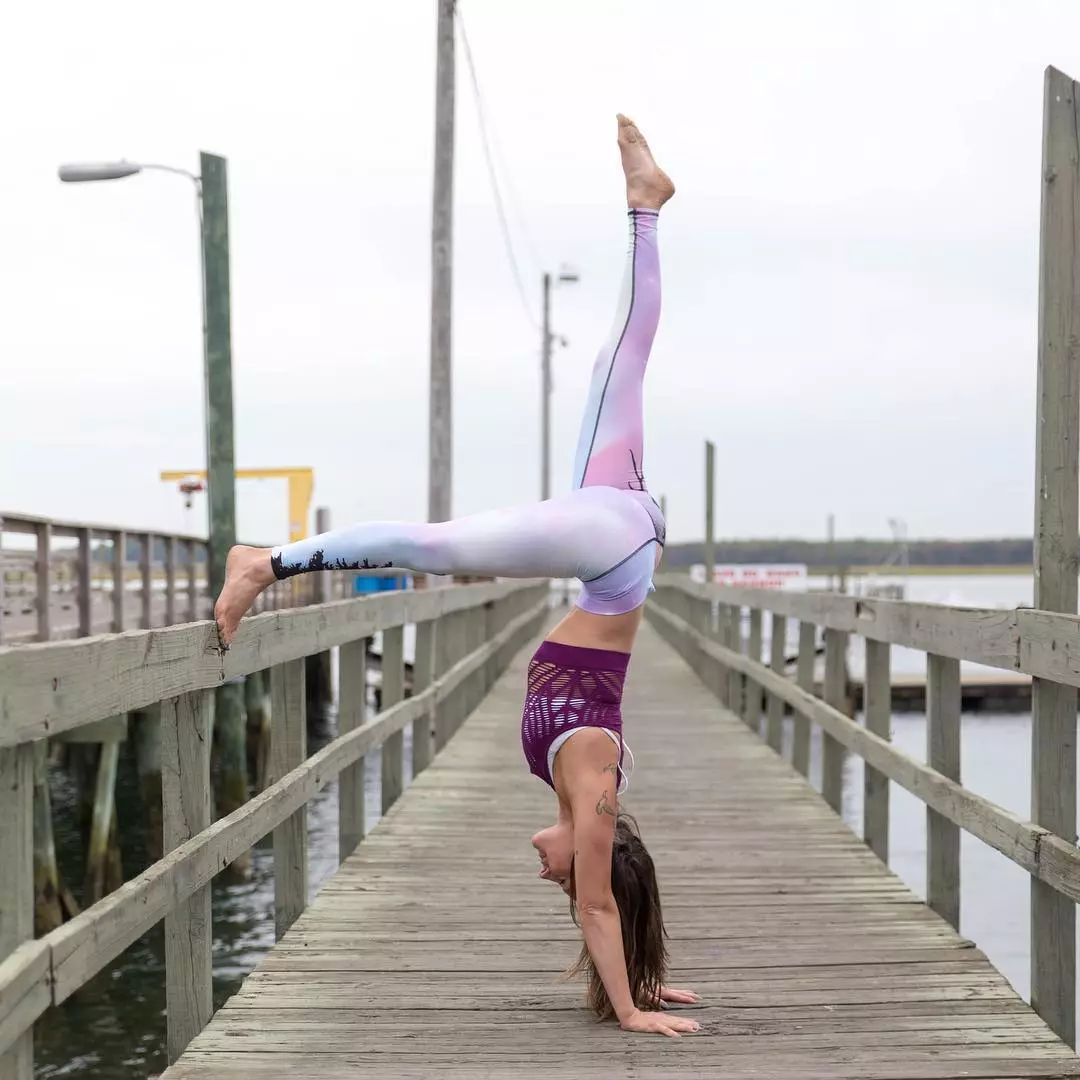 腰肌劳损可以瑜伽锻炼缓解吗,腰肌劳损瑜伽自愈动作