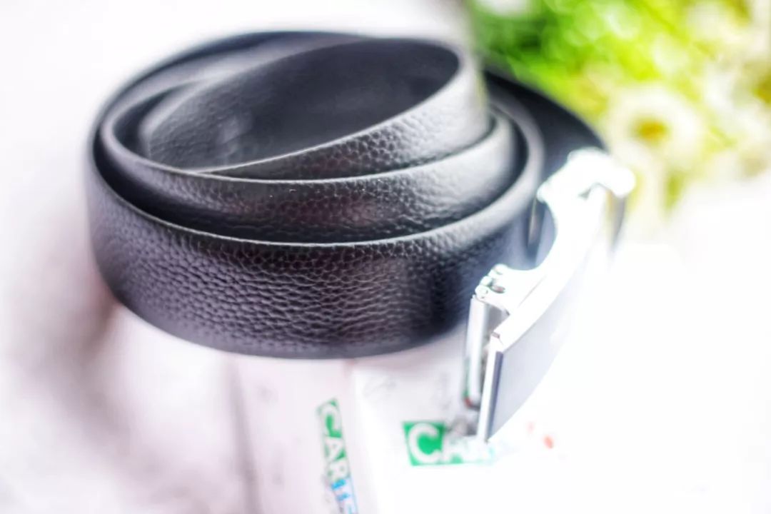 鳄鱼皮带搭配男士,送男朋友腰带推荐小众轻奢