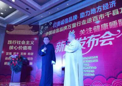 74岁侯耀华微博视频,72岁侯耀华公开录制视频