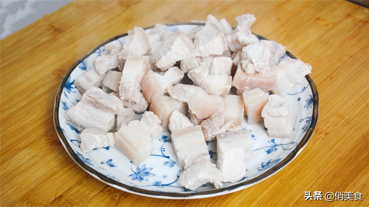 这才是正宗红烧肉的正确做法,吃了20多年红烧肉第一次见这样做