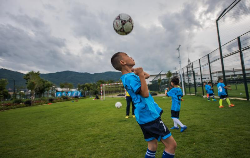 儿童足球训练昆明,少儿足球训练基本功教学