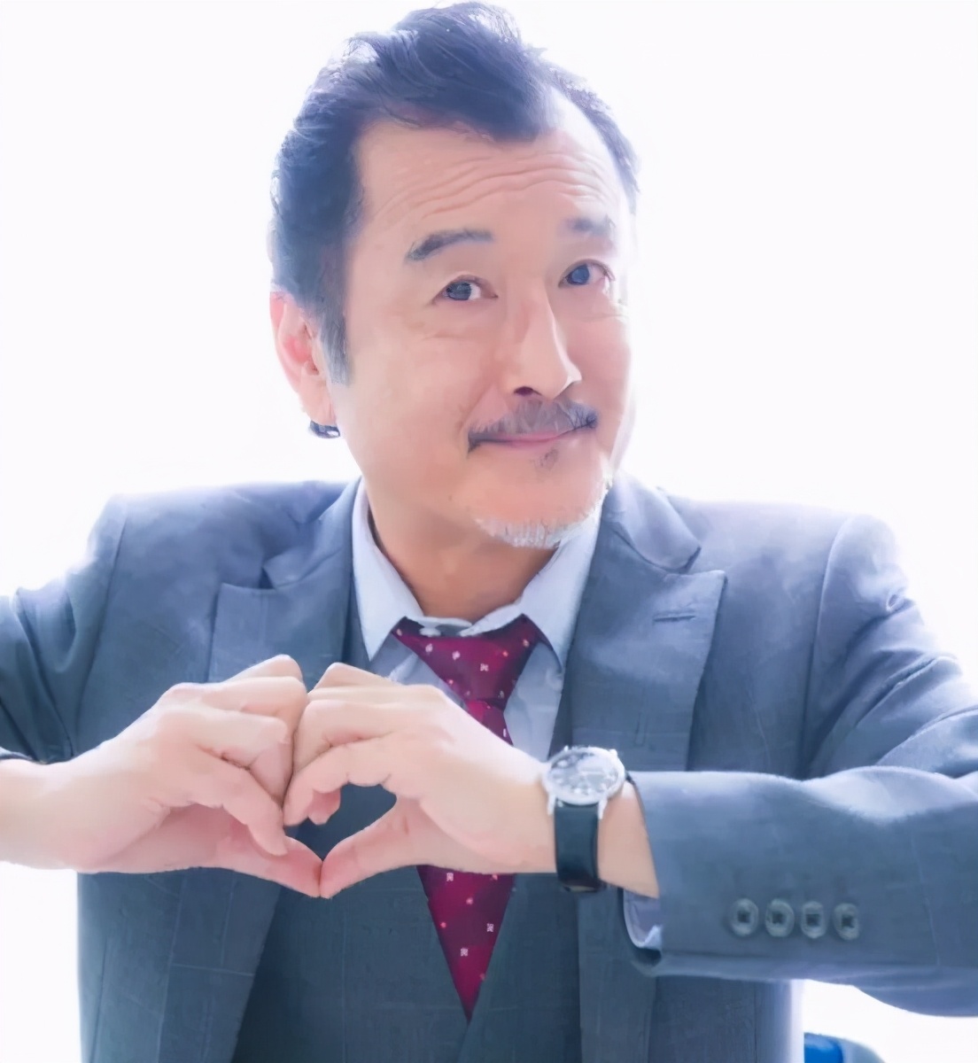 40岁大叔超帅日本,看看日本大叔年轻时的颜值有多绝