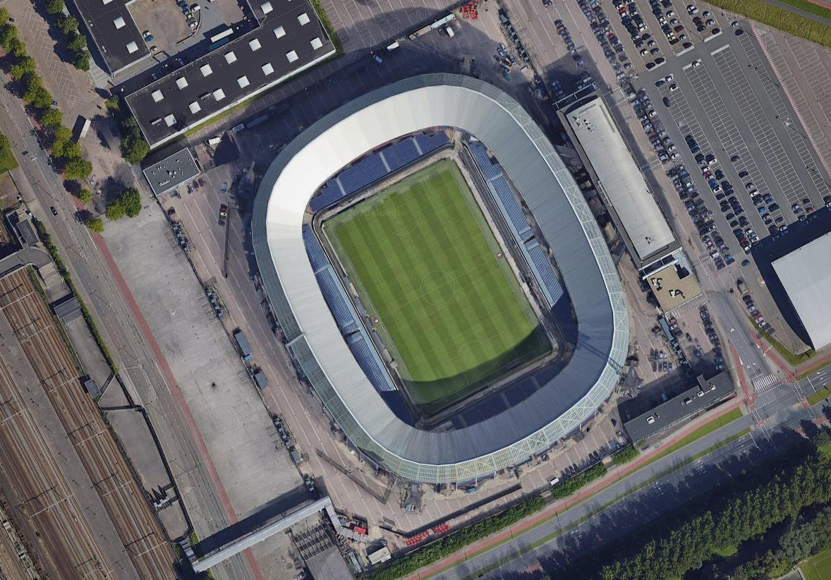 欧洲足联五星球场,卫星地图看中国足球场