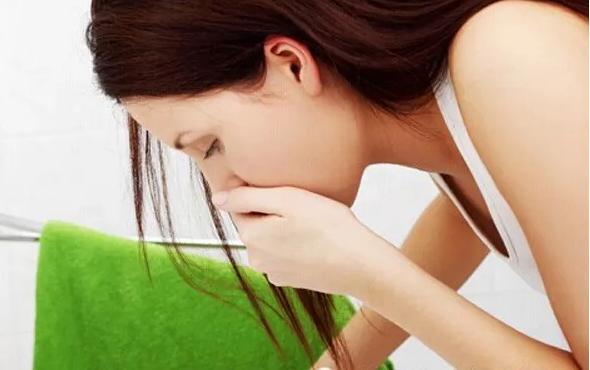 孕妇呕吐严重吃不下饭,孕妇怀孕了呕吐了一大堆