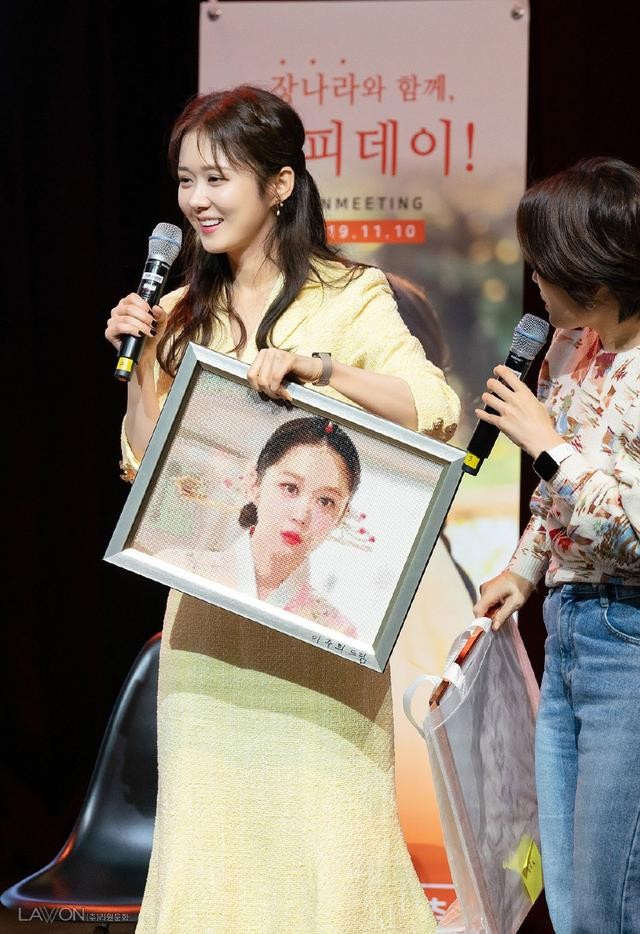 “刁蛮公主”张娜拉,献歌奥运,误谈圈钱被封杀,40岁想嫁中国