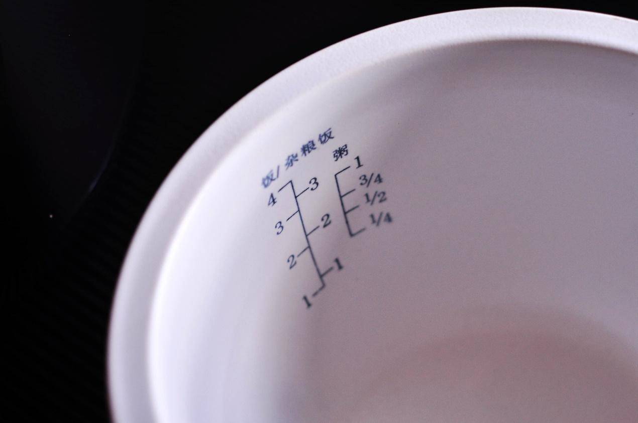 蔗浆菰米饭，蒟酱露葵羹。膳美师IH水光米饭压力电饭煲