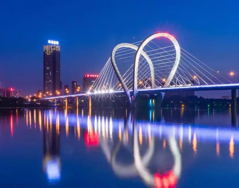 日照来回机票,7-8月份机票价格