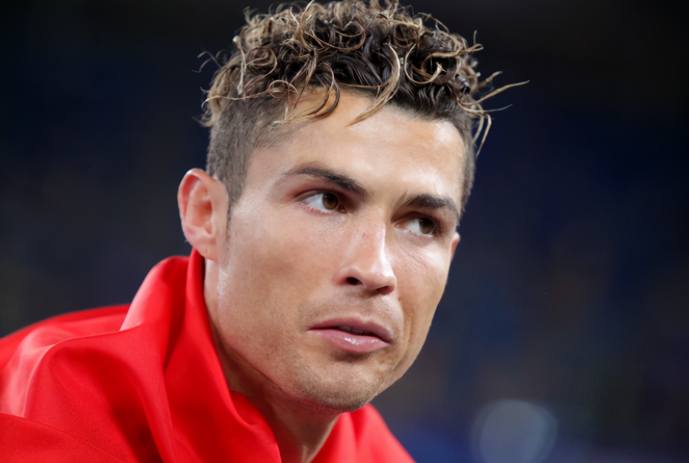 发型的改变是什么,37岁的c罗如何保持完美身材