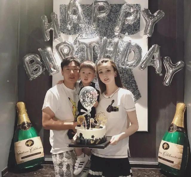 中国国家队郑龙,郑龙在国足