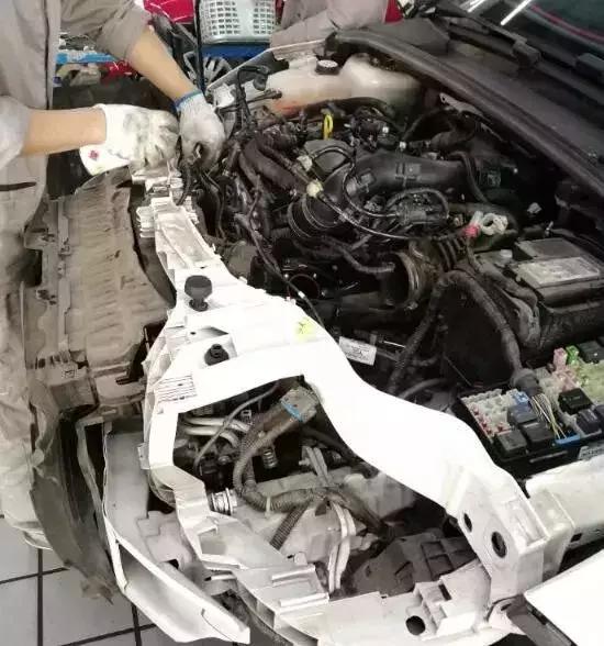 长安福特爆震坏发动机有啥反应,长安福特发动机报警