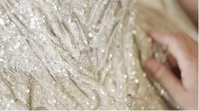 昆凌结婚穿的婚纱真的好大气,唐嫣昆凌婚纱