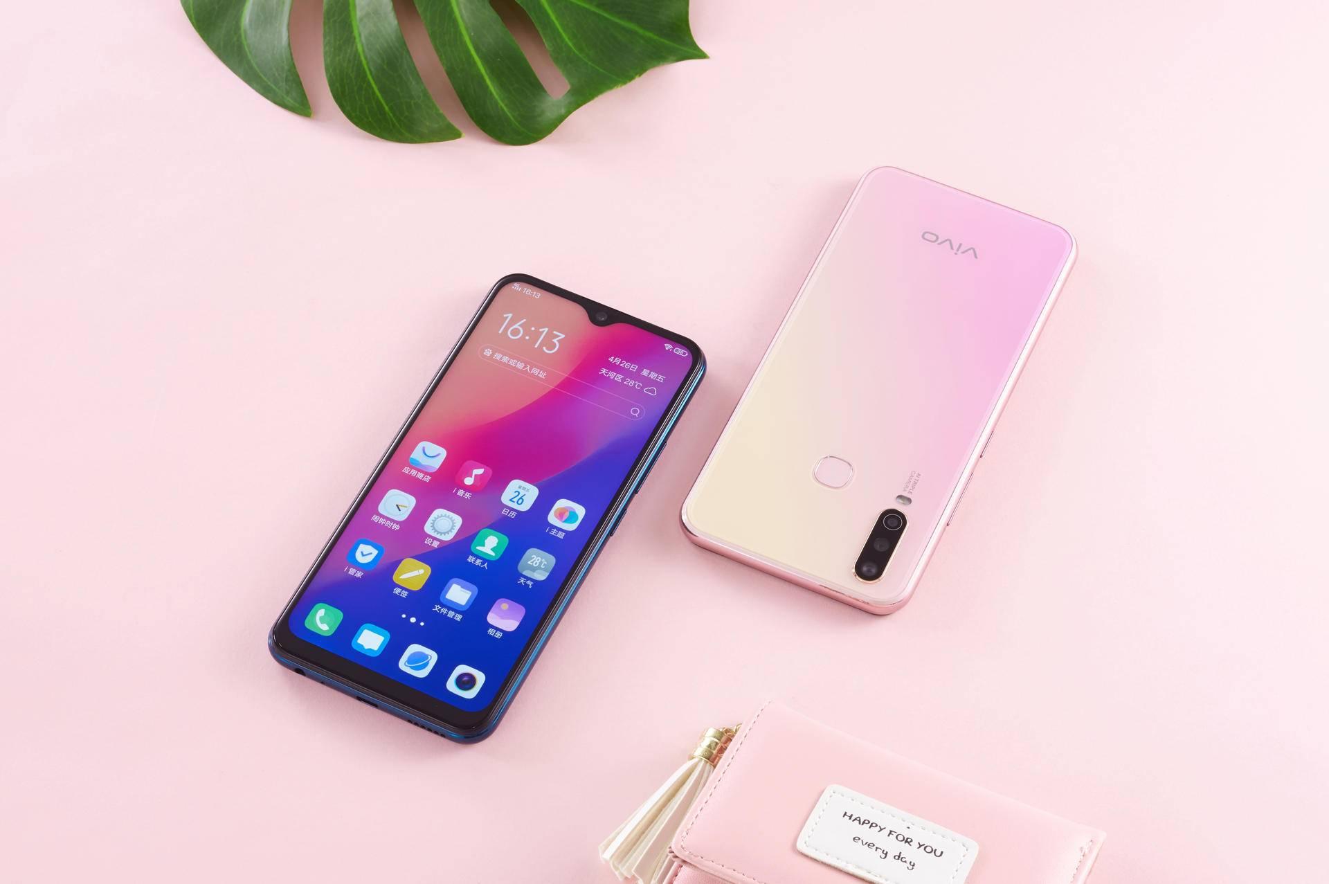 充一次电用3天,充一次电用90天剃须刀