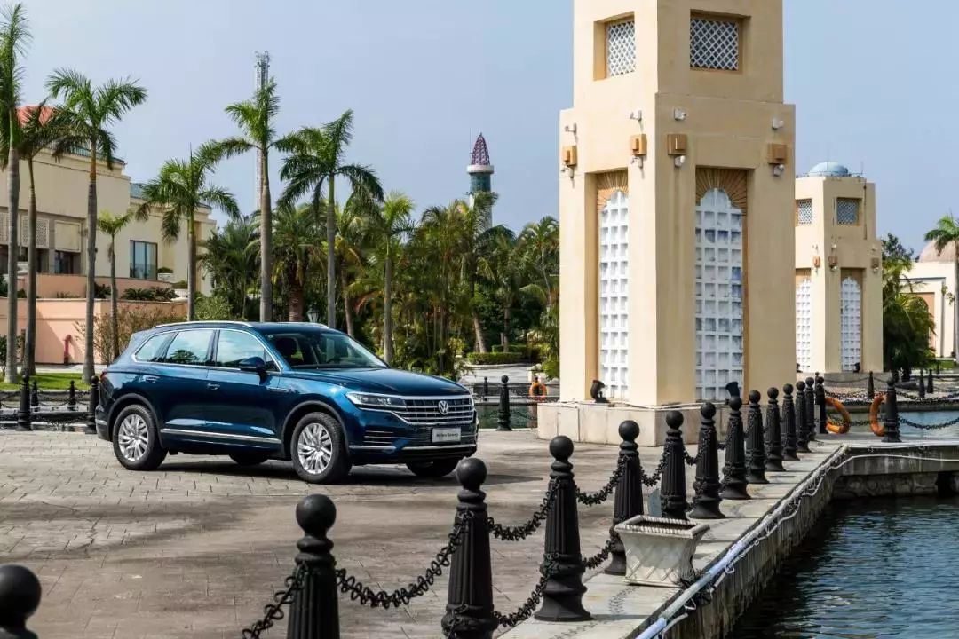 新款途锐四驱对比q7四驱,2022款奥迪q73.0t和途锐3.0t哪个好