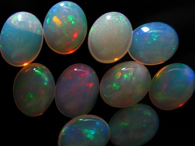 真正的欧泊石图片欣赏,欧泊石科普知识