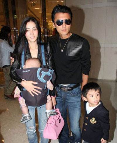 谢霆锋和王菲张柏芝谁先在一起,谢霆锋王菲和张柏芝的故事