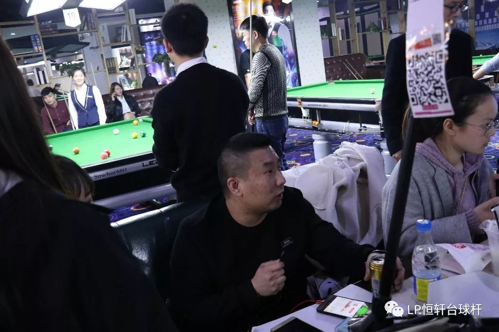 热烈祝贺,LP台球杆签约中国台球第一主播:九哥