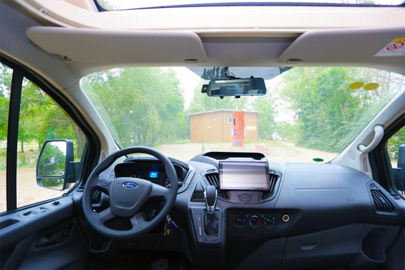 福特新全顺买柴油还是汽油好,宇通新全顺房车b520