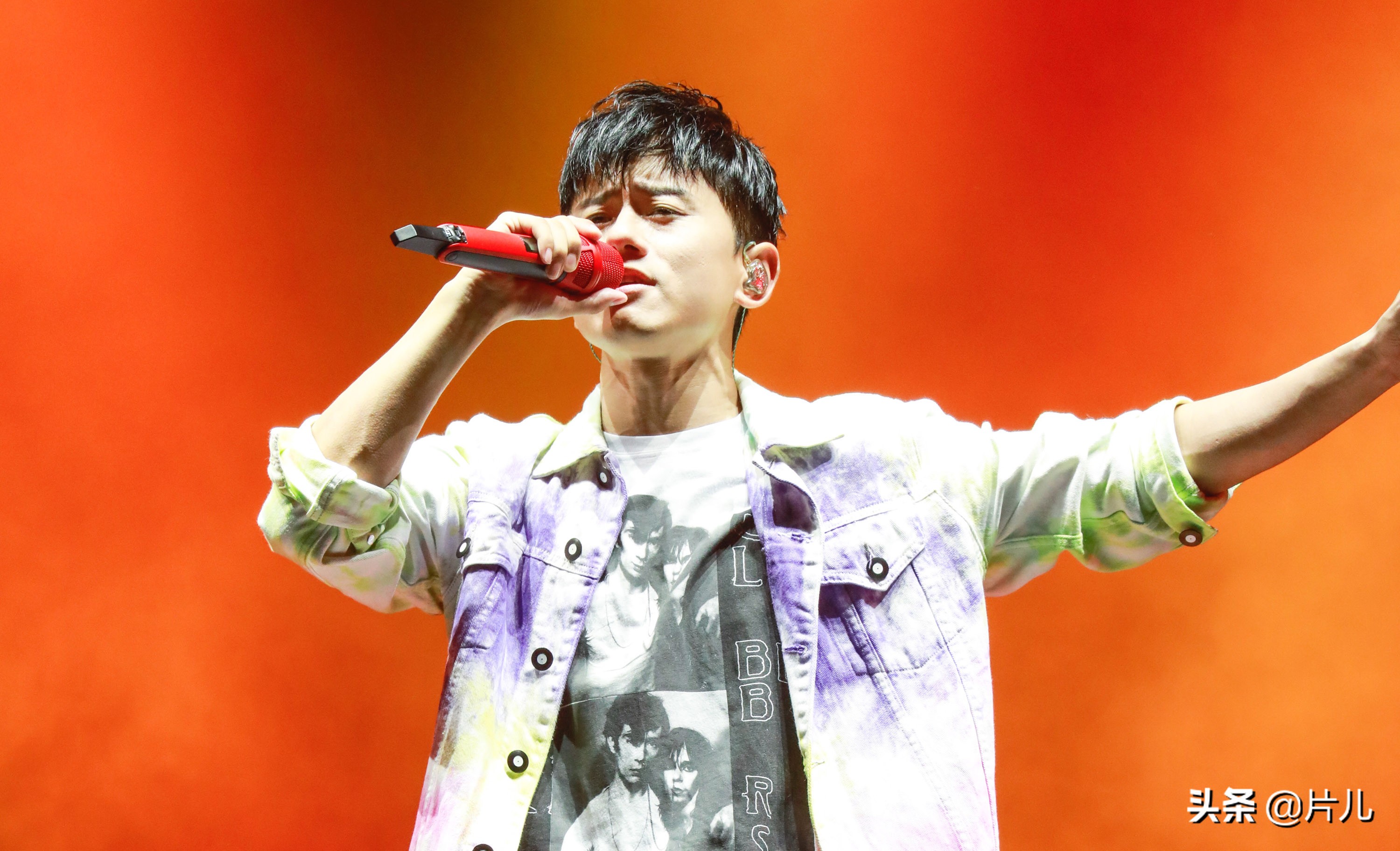 张杰北京鸟巢演唱会介绍谢娜嘉宾,张杰北京鸟巢演唱会明星助阵谢娜