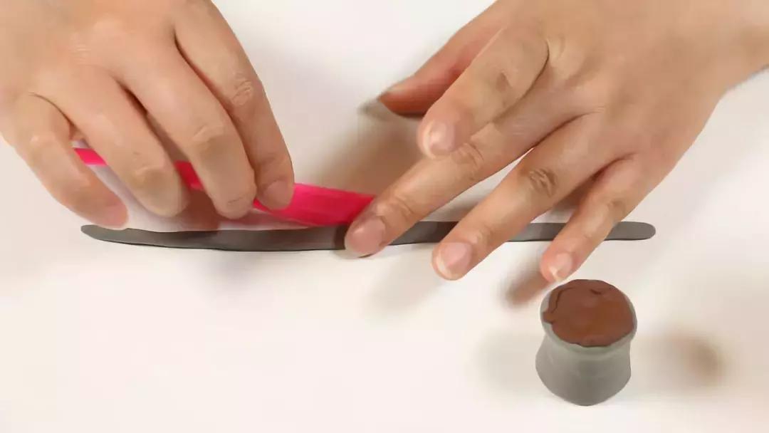 圆形手工制作仙人掌创意废物利用,硬卡纸仙人掌手工制作大全