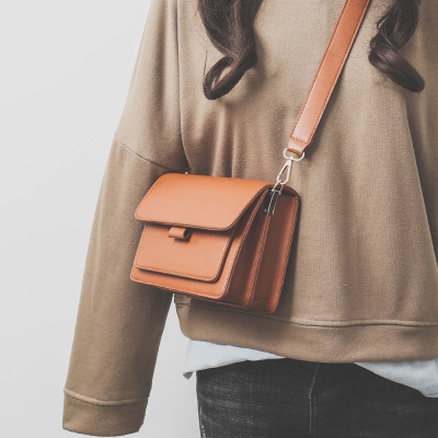 包包小众高级感ins风小方包,新款时尚百搭包包棕色