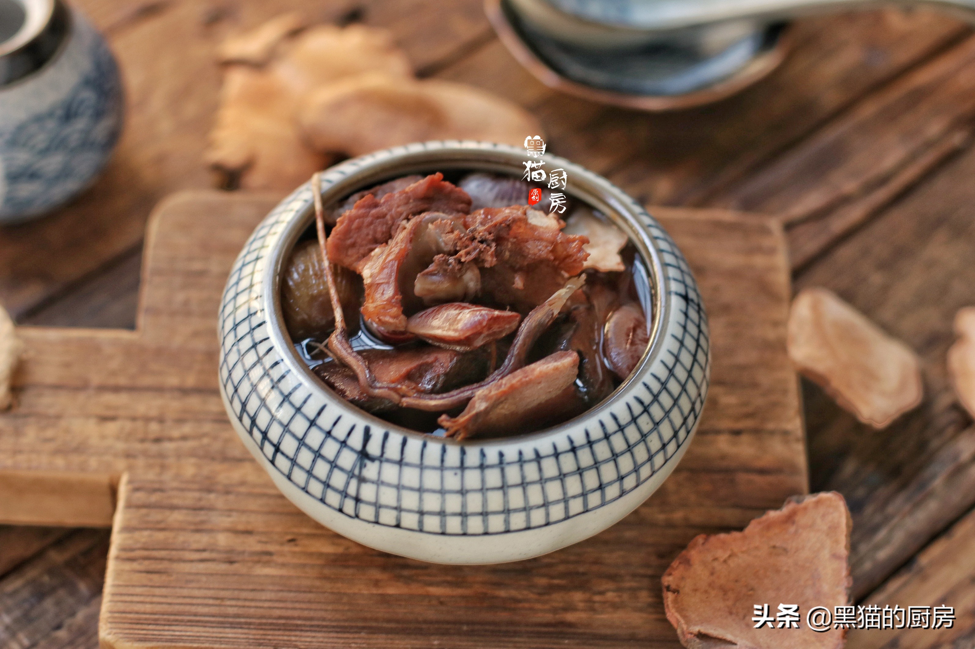 湿热天气一定要喝的这碗汤,炎炎夏日少不了一碗祛湿汤