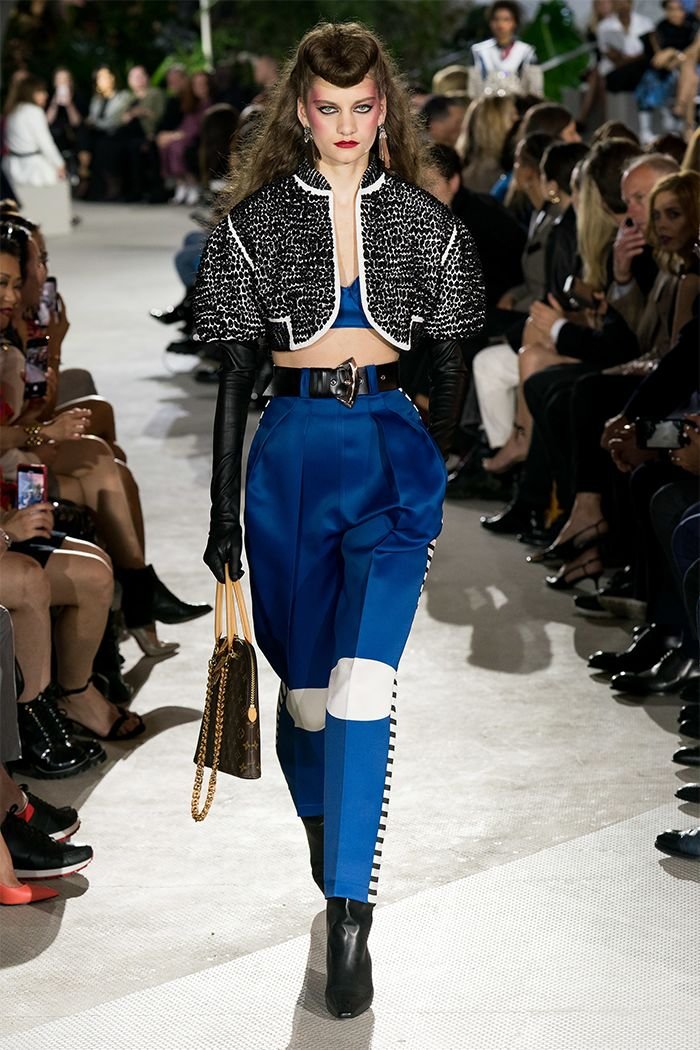 lv奢侈品值得入手吗 (lv的奢侈品值得买吗)