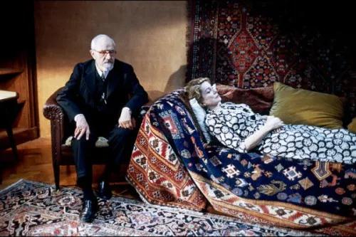 棣嗗憳鑽愪功缁欓潚骞寸殑鍗佷簩灏佷俊,棣嗗憳鑽愪功