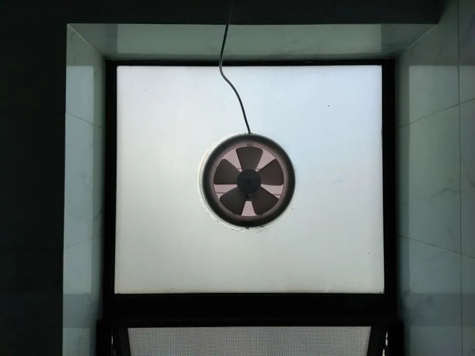 卫生间没窗怎么除味,卫生间没有窗户臭味怎么排出去