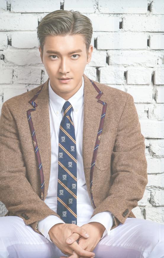 崔始源机场大衣,毛呢大衣崔始源