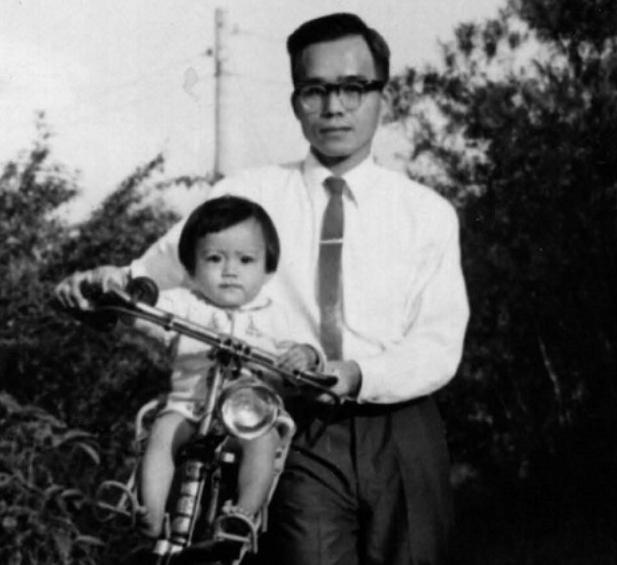 “果酸之父”余瑞锦：二战时赴美深造，撬开亿万级美容市场