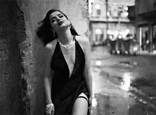 007邦女郎出场名场面,古巴007邦女郎