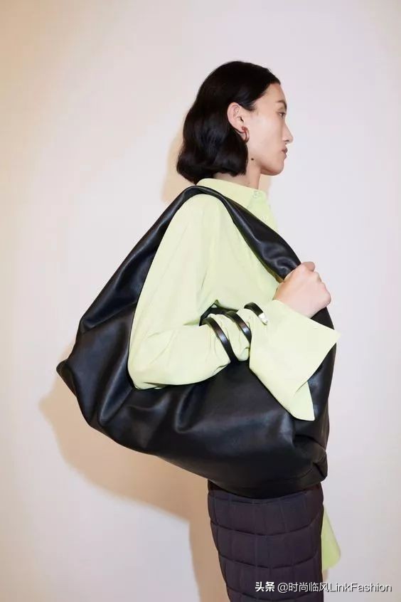 今年流行大包 (今年女士流行格子大包)