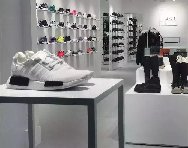 上海哪里可以买新款鞋,在哪里可以买便宜球鞋