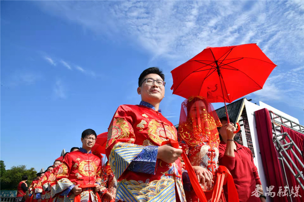 爱的莲（涟）漪美的绽放｜第21届番禺青年集体婚礼在莲花山旅游区举行